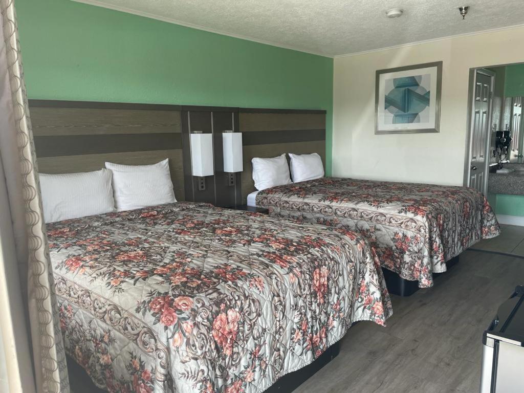 Executive Inn & Suites Μπόμοντ Εξωτερικό φωτογραφία